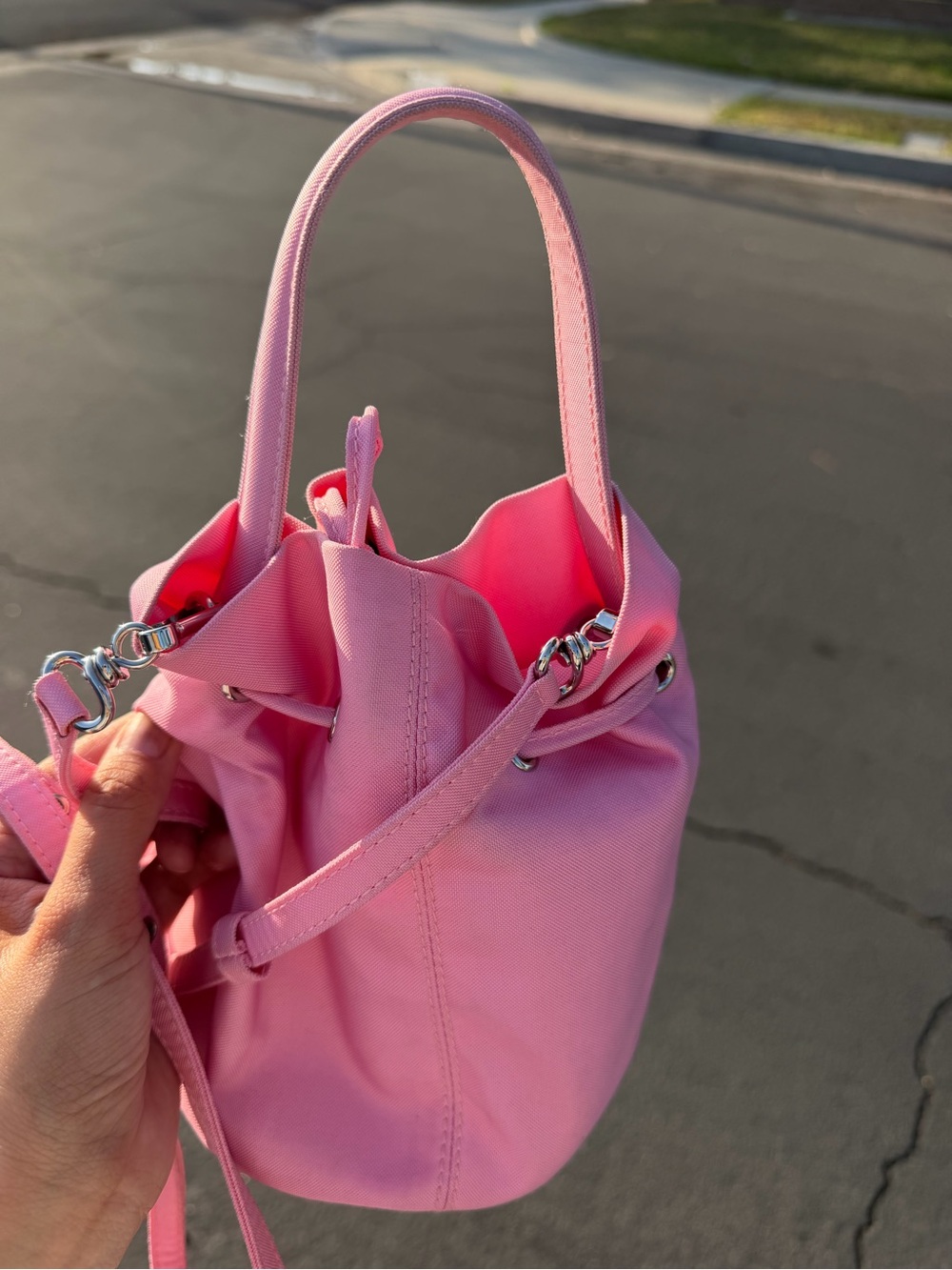 Balenciaga Pink Drawstring Bucket Bag - Picture 7 of 9